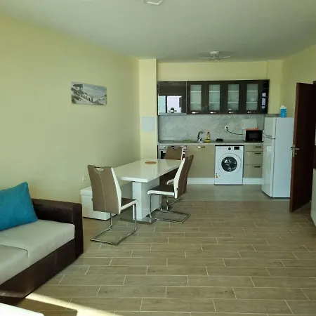 Sea View 2br * 索佐波尔