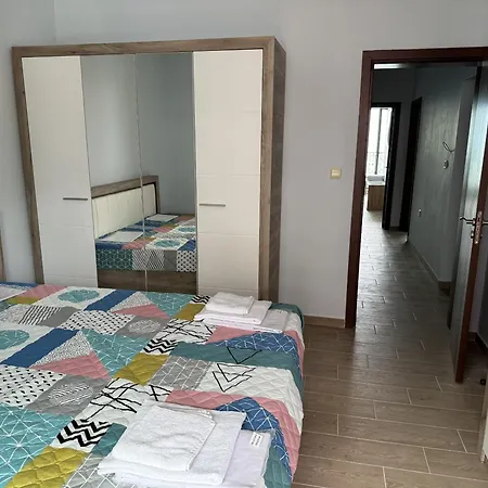 Sea View 2br 索佐波尔