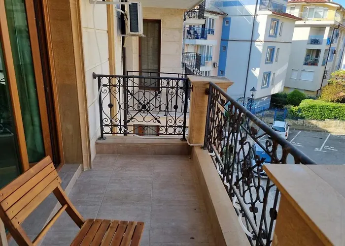 Sea View 2br Апартамент *