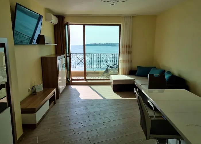 Sea View 2br شقة