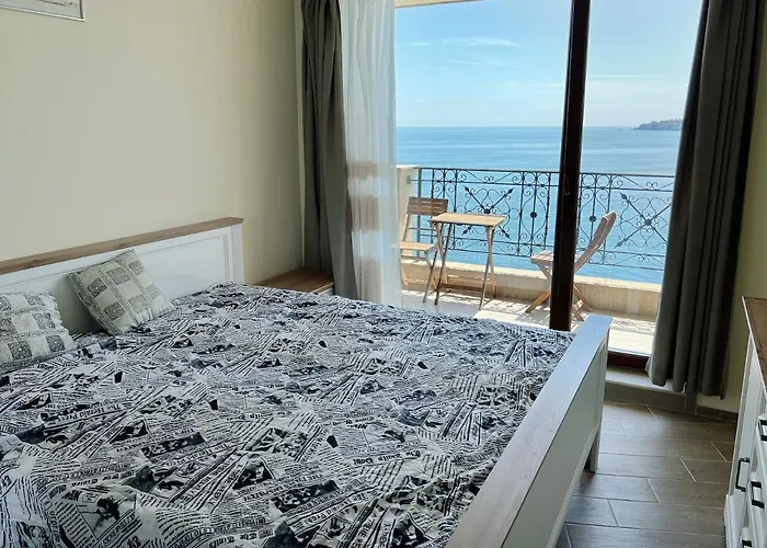 Апартамент Sea View 2br Созопол