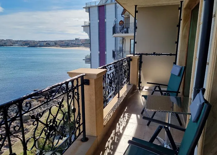 Sea View 2br *