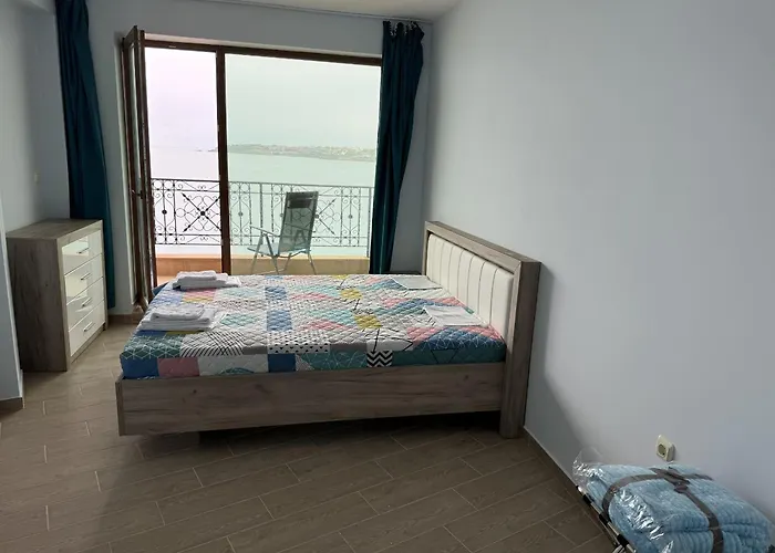 Апартамент Sea View 2br Созопол